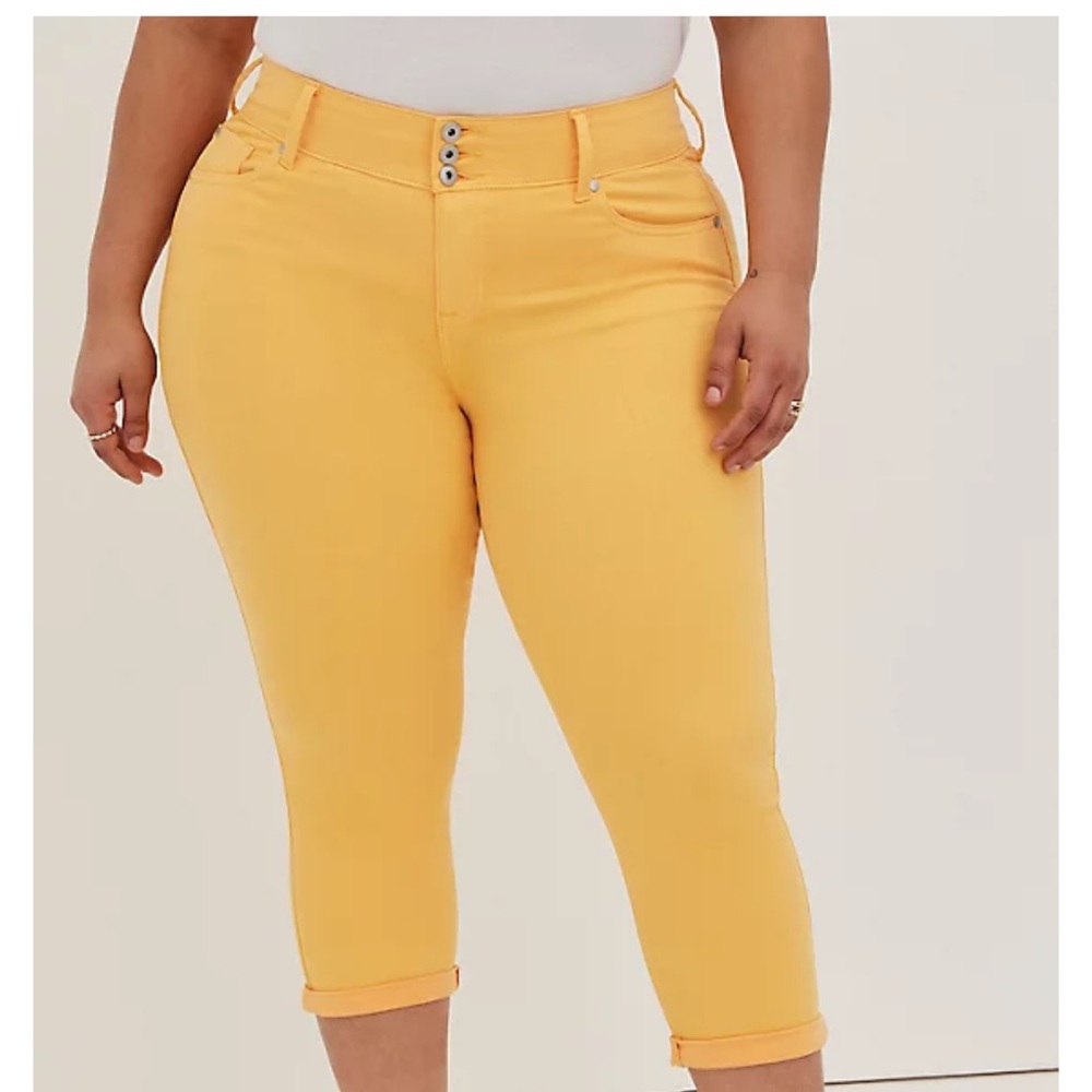 Torrid Yellow Crop Jeggings size 18 BNWT